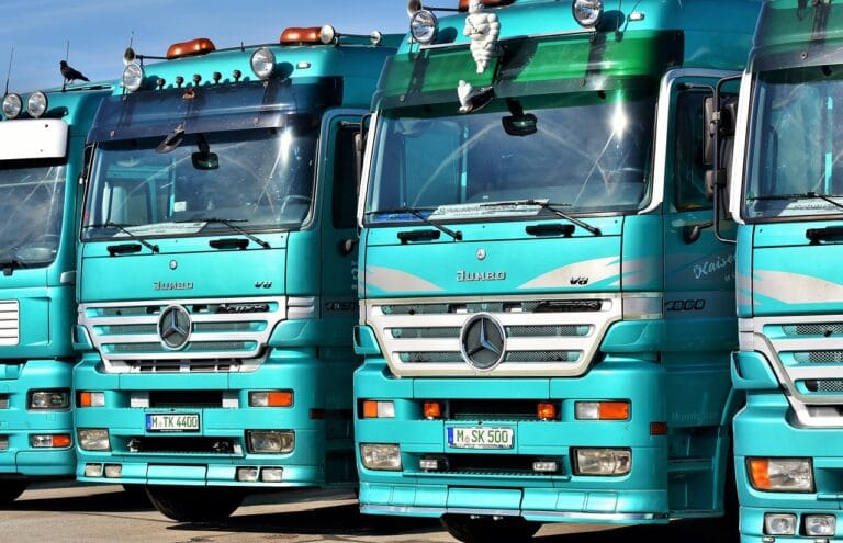 Jaka jest maksymalna dopuszczalna masa całkowita zestawu z ciągnikiem 4×2? – limity i wyjątki